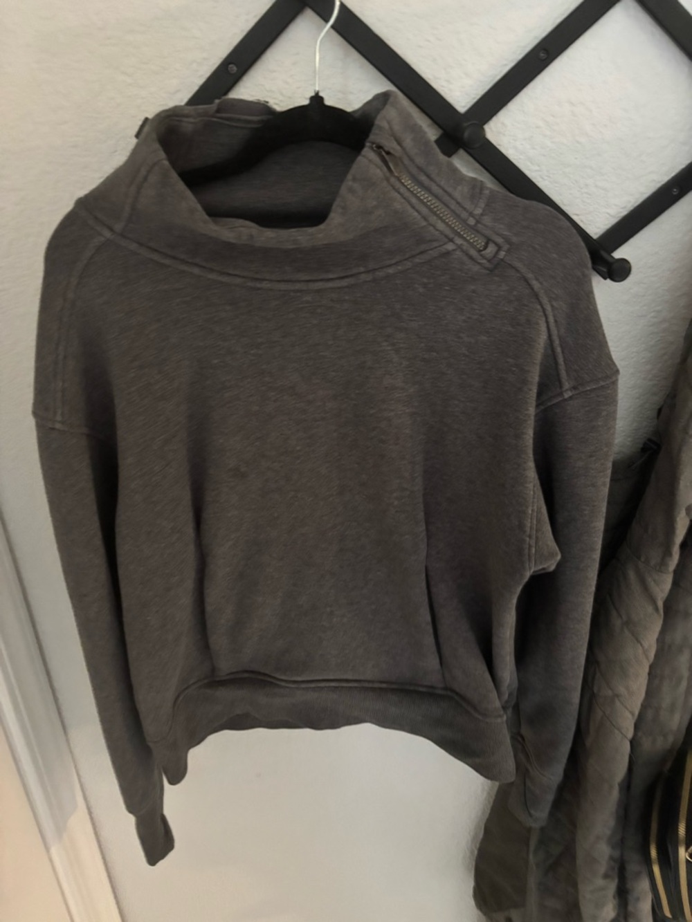 All In Motion Cropped Pullover Sweatshirt Gray Side Zip Athleisure Size L - Picture 2 of 4
